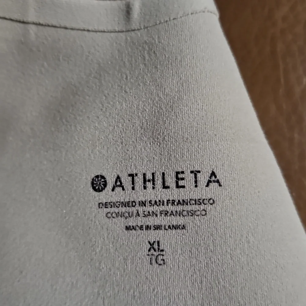 Athleta Empower II Daily Sports Bra Front Zip Close Padded Convertible Taupe Tan - Picture 3 of 4